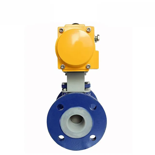 لقطة مقربة للاتصال ذو الحواف على صمام كرة هوائي مبطن ب PTFE مع تشطيب مقاوم للتآكل